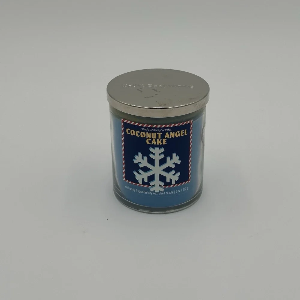Bath & Body Works 8 ounce Coconut Angel Cake Single Wick Christmas Candle New